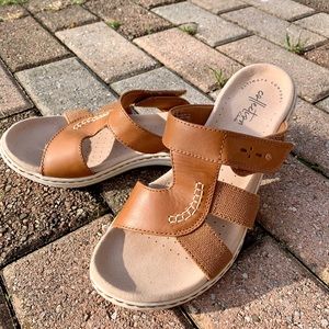 Clark’s Sandals “Leisa Emily”